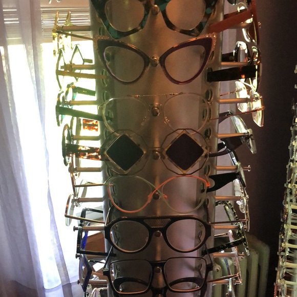 Retail Rotatating Glasses Display - Picture 3 of 3